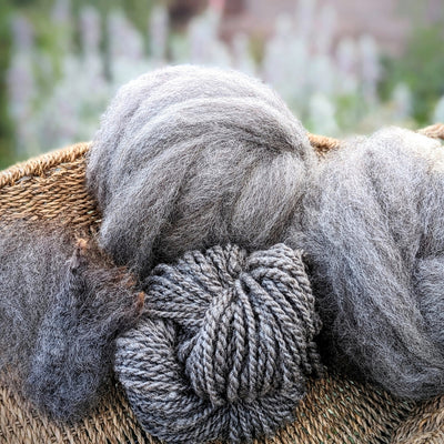 Romney Roving | Natural Silver | 2oz Roving-Ball